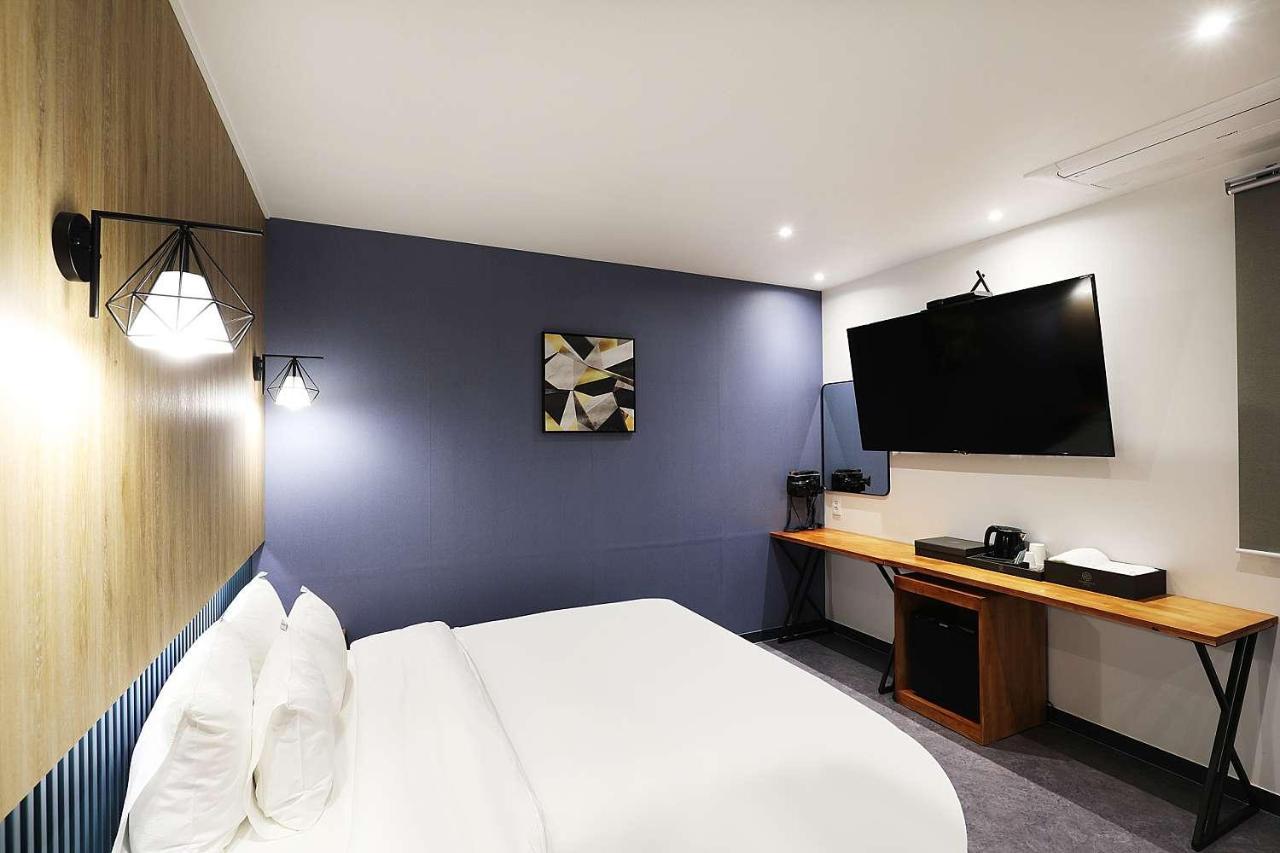 Mariposa Hotel Songtan Pyeongtaek Exteriör bild