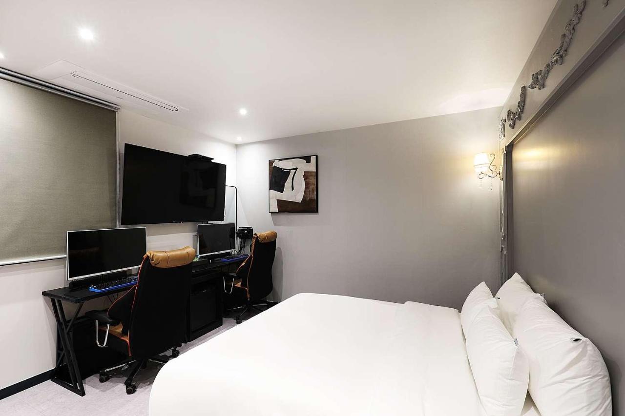 Mariposa Hotel Songtan Pyeongtaek Exteriör bild