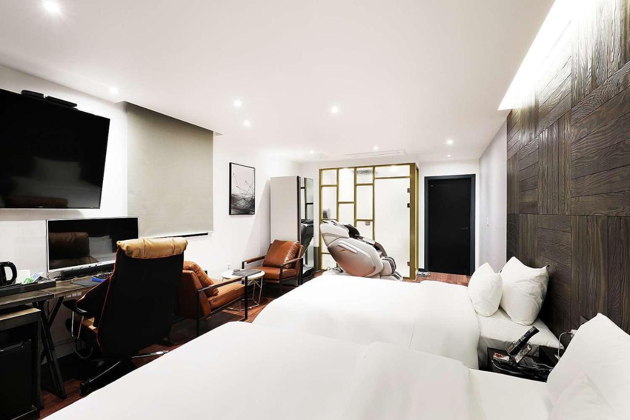 Mariposa Hotel Songtan Pyeongtaek Exteriör bild