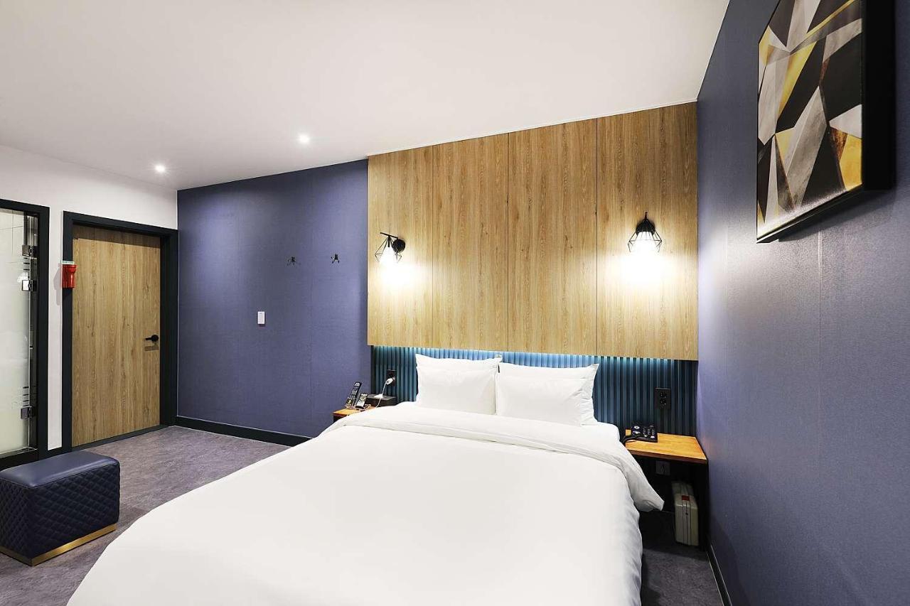 Mariposa Hotel Songtan Pyeongtaek Exteriör bild