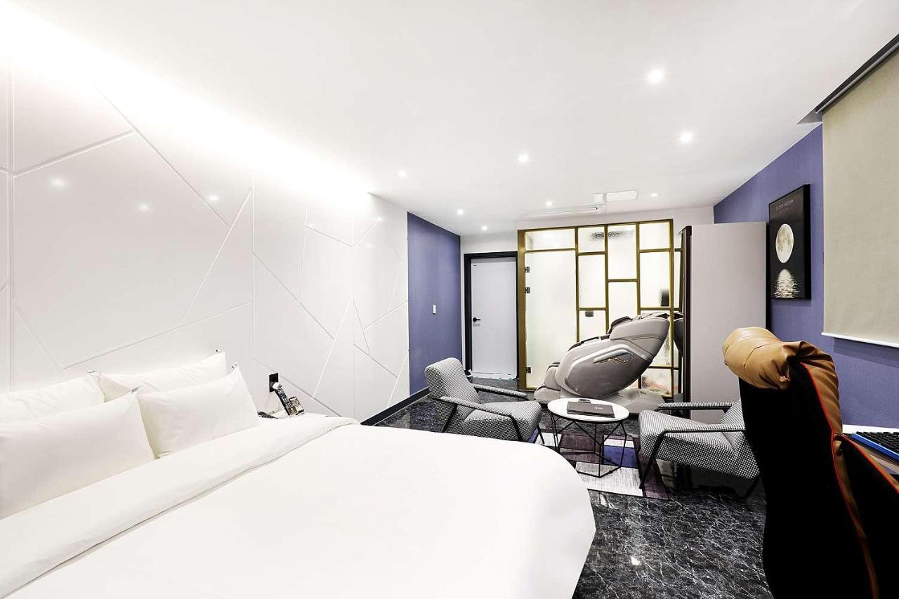 Mariposa Hotel Songtan Pyeongtaek Exteriör bild