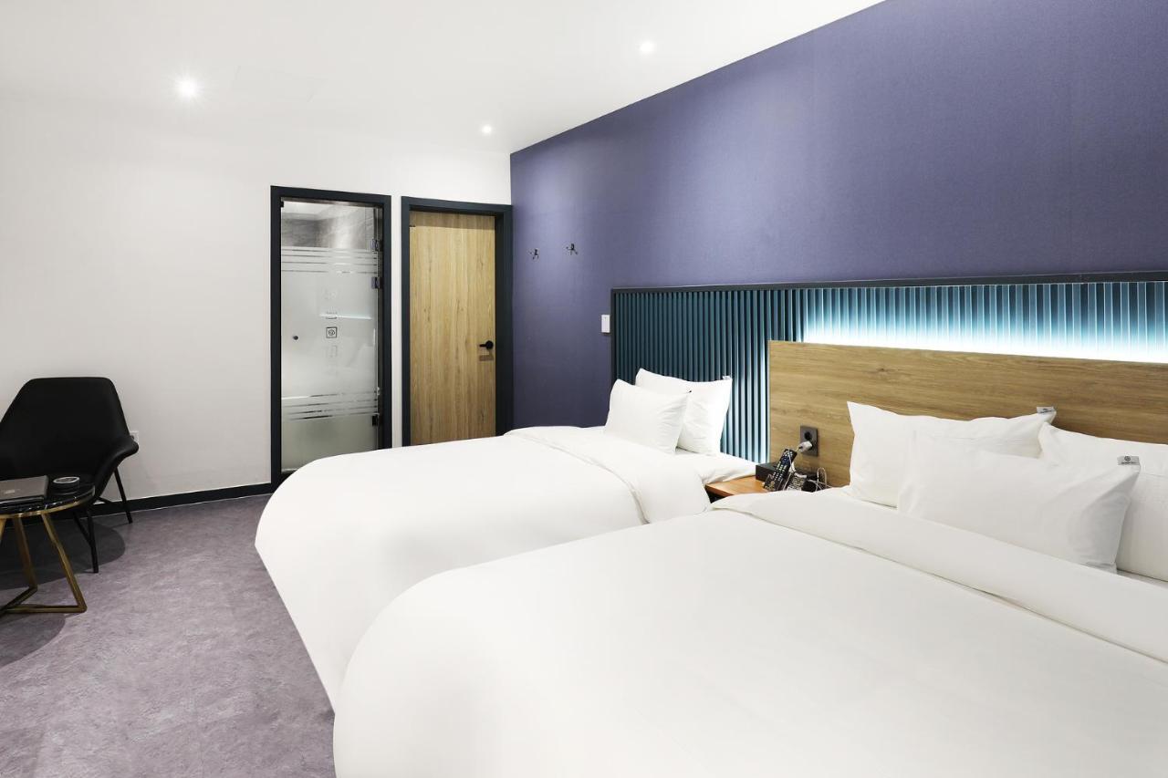 Mariposa Hotel Songtan Pyeongtaek Exteriör bild