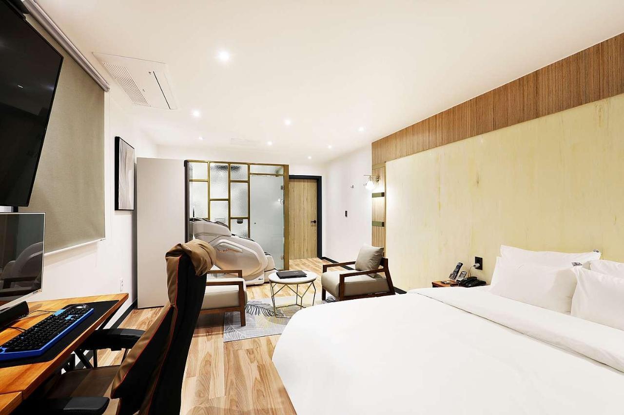 Mariposa Hotel Songtan Pyeongtaek Exteriör bild